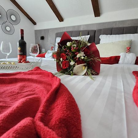 Ana Apartment Gracac  Luaran gambar