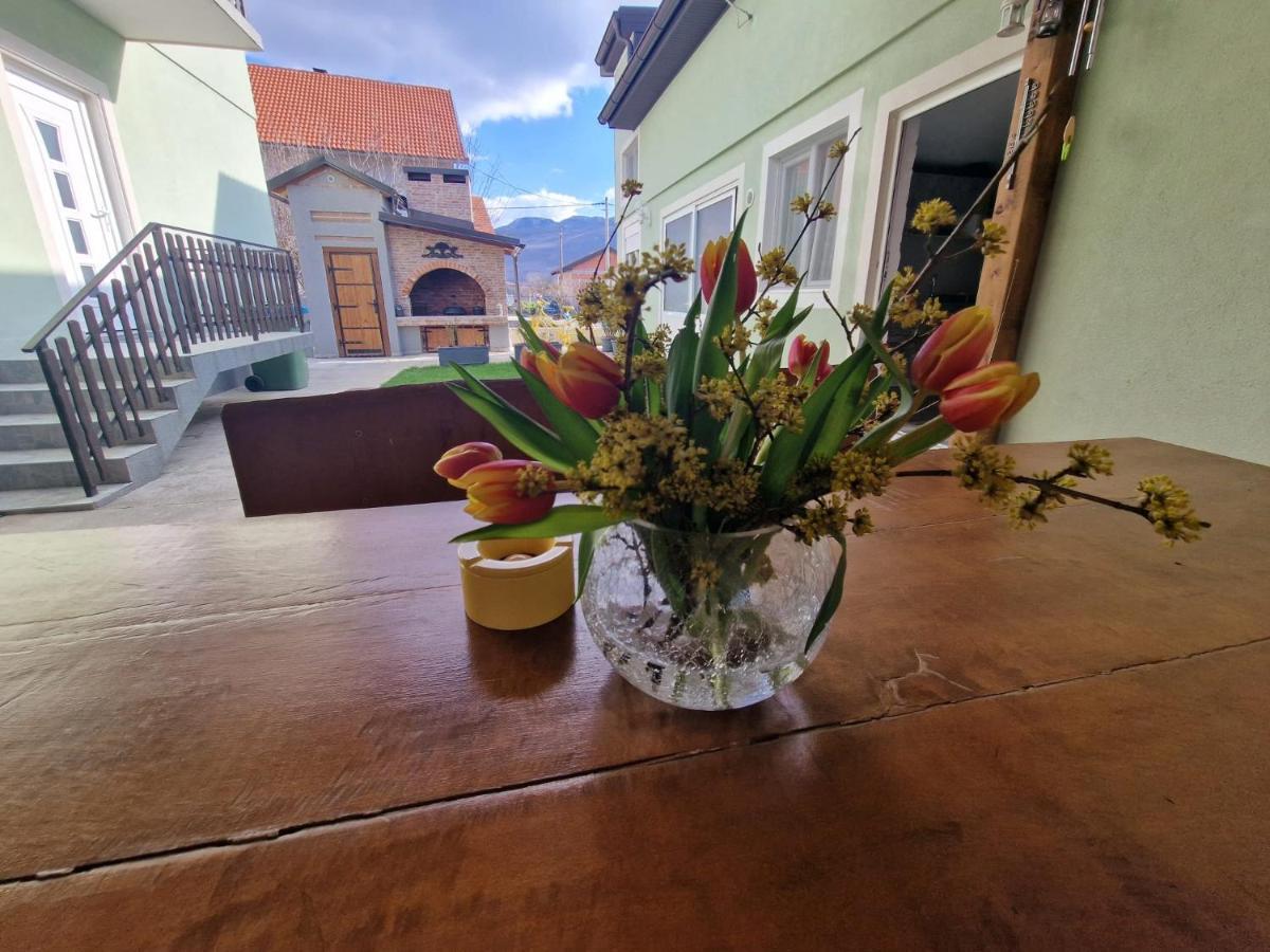 Ana Apartment Gracac  Luaran gambar