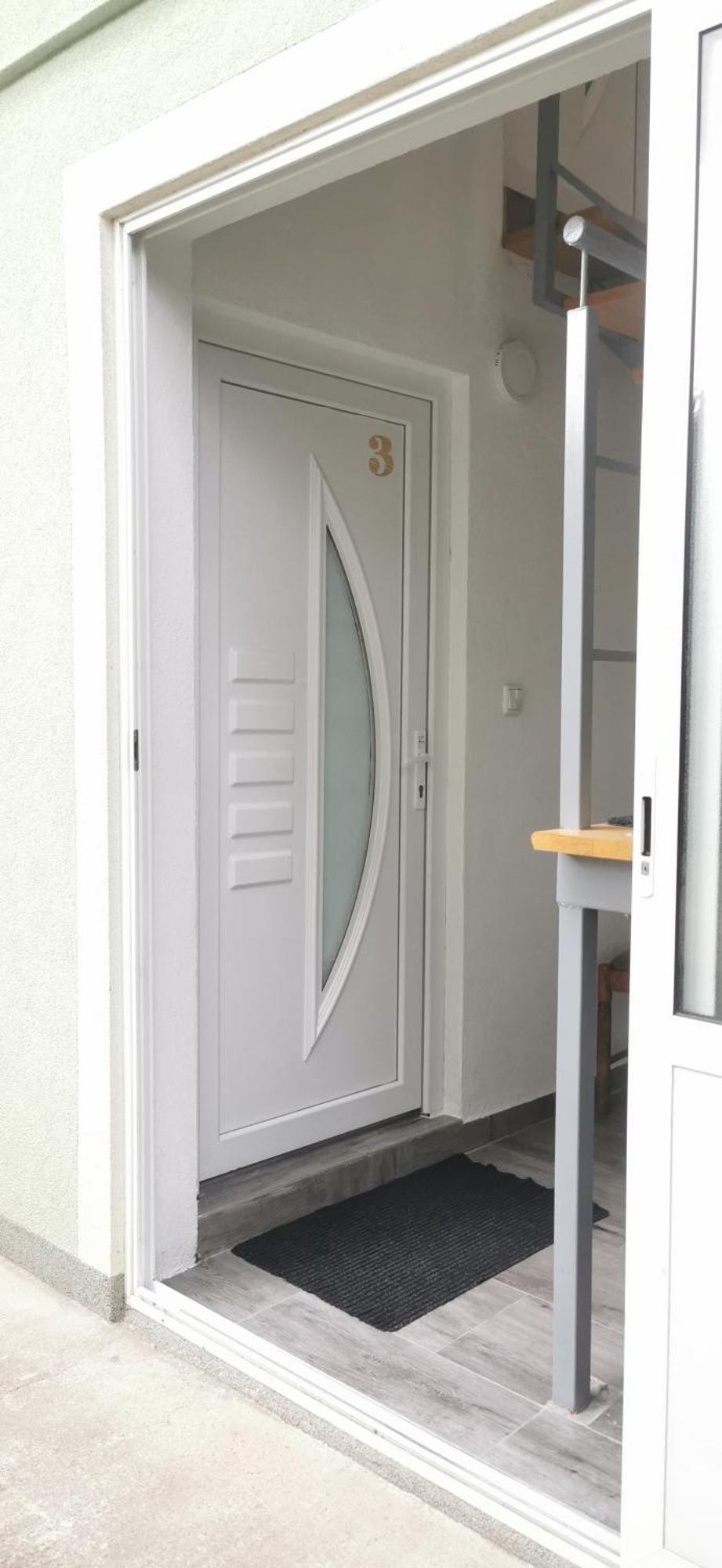 Ana Apartment Gracac  Luaran gambar