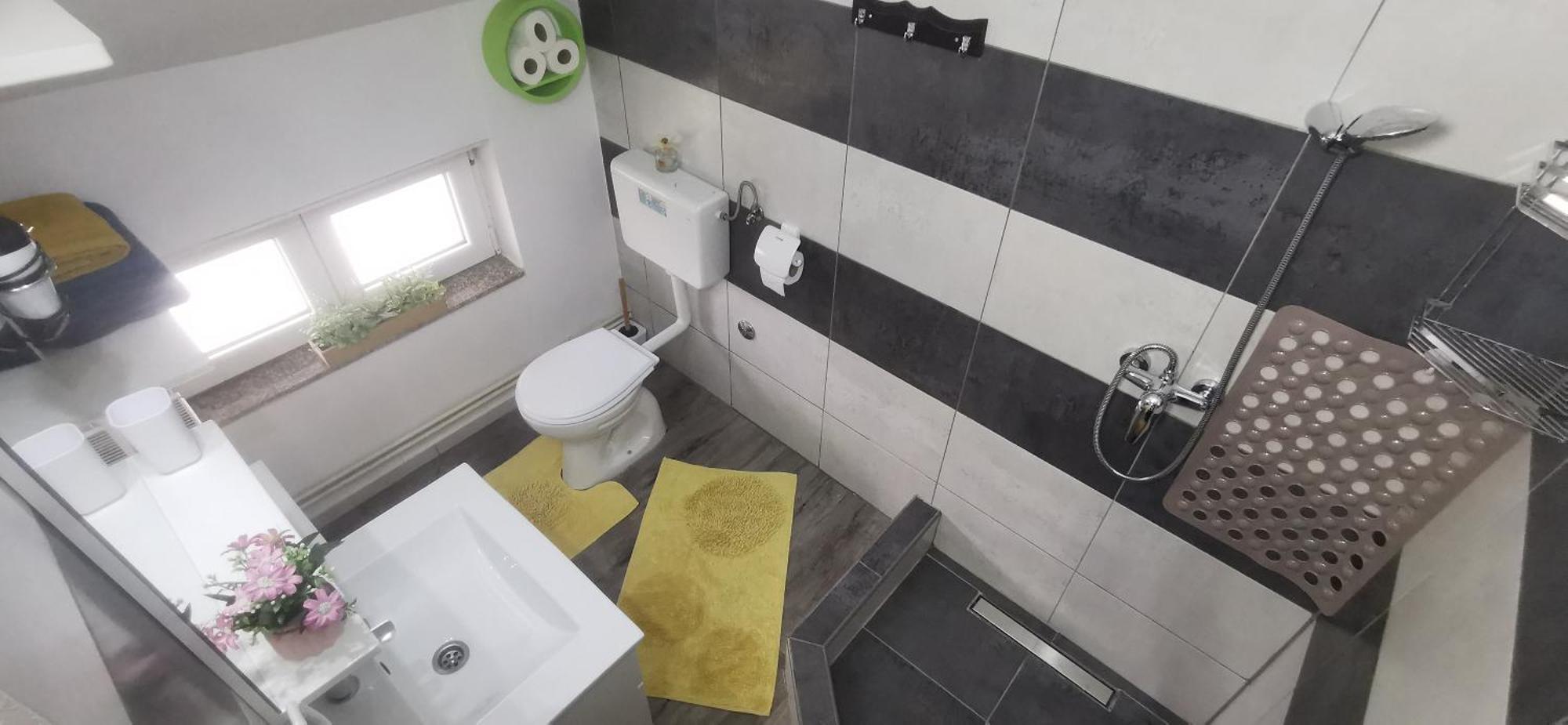 Ana Apartment Gracac  Luaran gambar