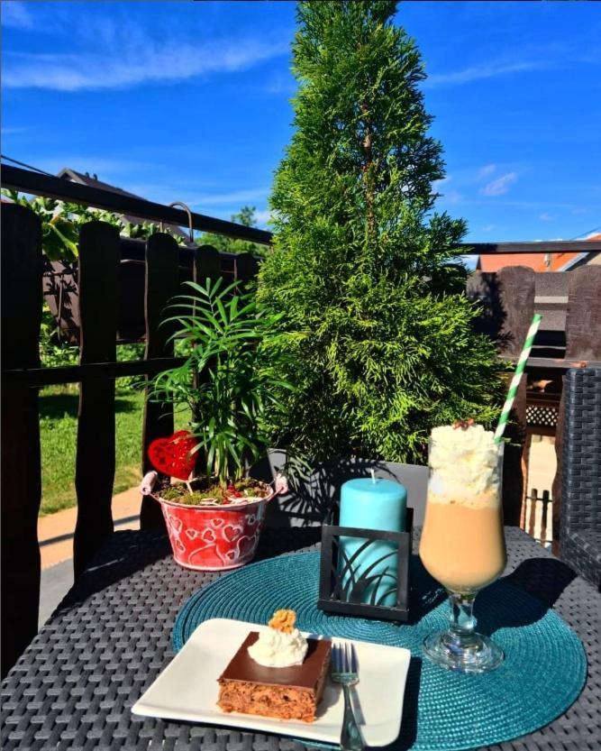 Ana Apartment Gracac  Luaran gambar
