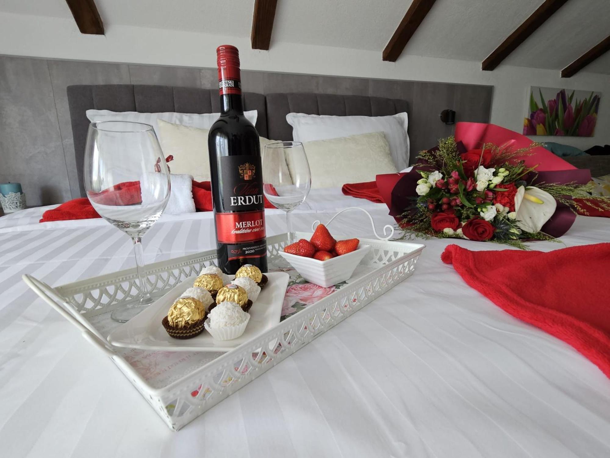 Ana Apartment Gracac  Luaran gambar