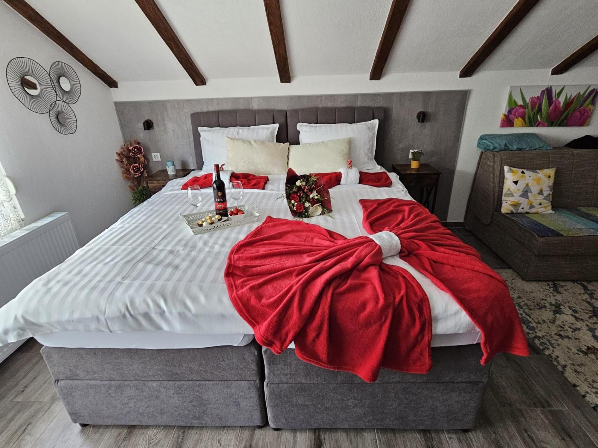 Ana Apartment Gracac  Luaran gambar